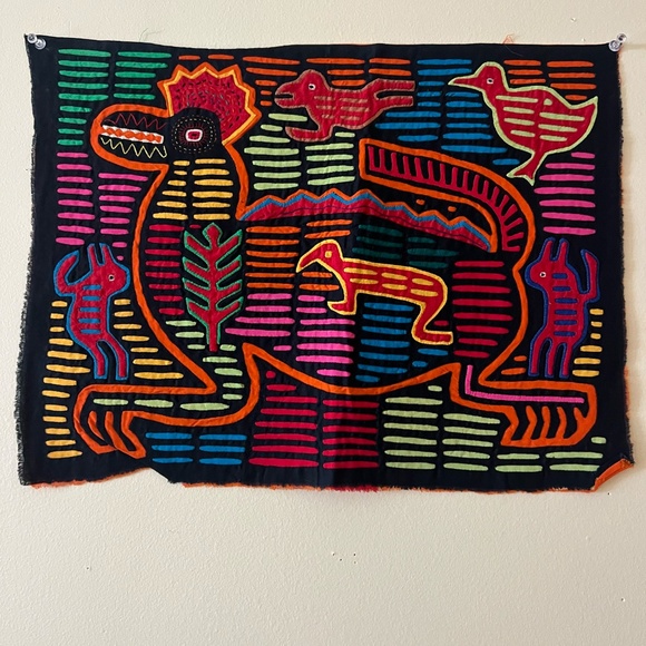 Vintage 70s Mola art textile from the Guna features a large dragon or a lizard - Picture 2 of 8